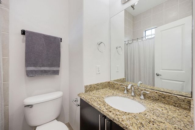 2110 Shearn Street 11, Houston, TX 77007