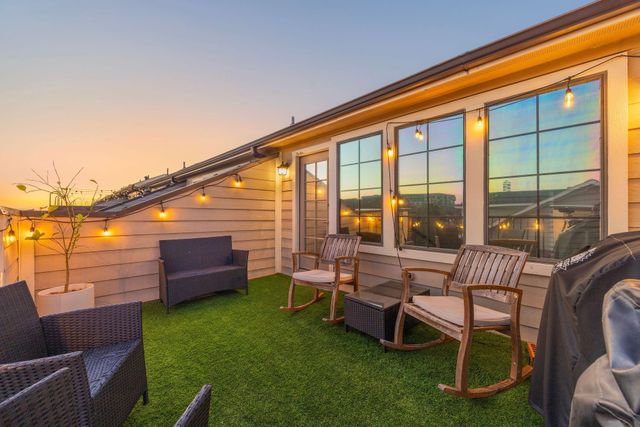 2110 Shearn Street 11, Houston, TX 77007