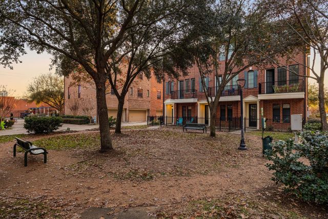 2110 Shearn Street 11, Houston, TX 77007