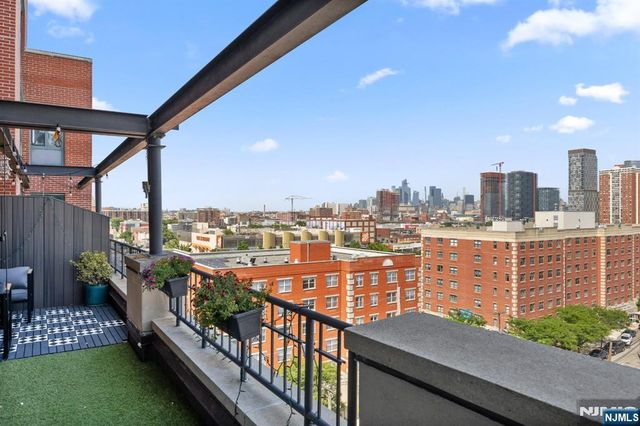 205 10th Street 6X, Jersey City, NJ 07302