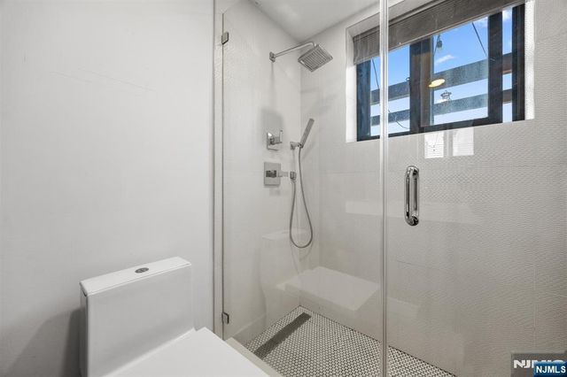 205 10th Street 6X, Jersey City, NJ 07302