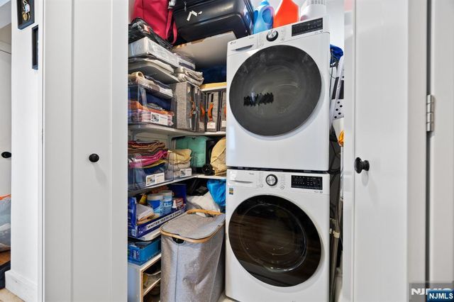 205 10th Street 6X, Jersey City, NJ 07302