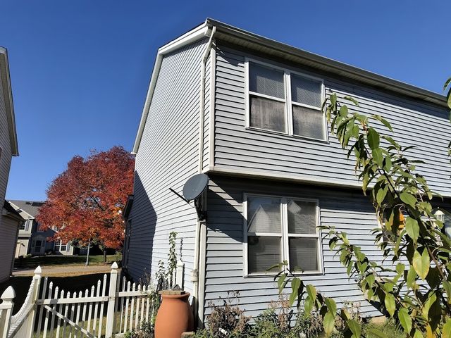 1819 Lake Shore Drive, Romeoville, IL 60446