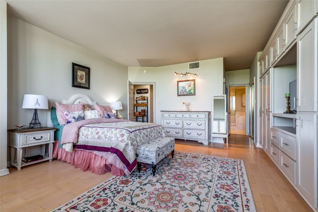 5200 Keller Springs 535, Dallas, TX 75248