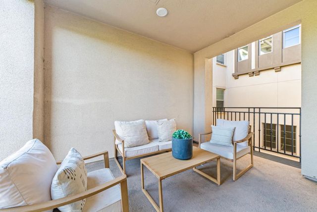 1087 Bigleaf Place 105, San Jose, CA 95131