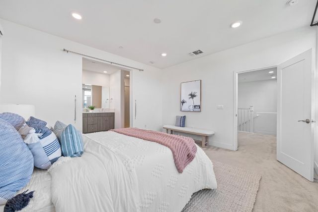 1087 Bigleaf Place 105, San Jose, CA 95131