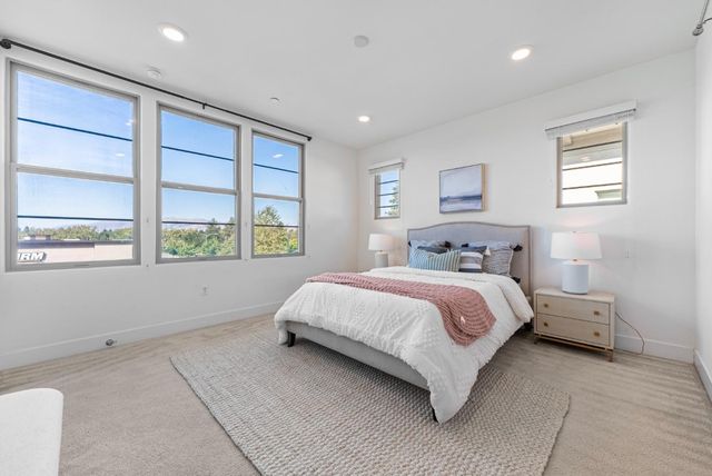 1087 Bigleaf Place 105, San Jose, CA 95131