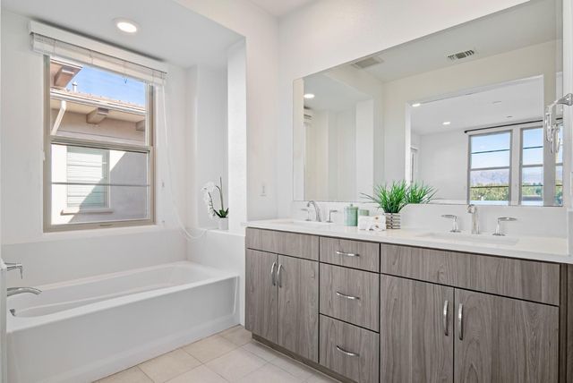 1087 Bigleaf Place 105, San Jose, CA 95131