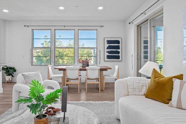 1087 Bigleaf Place 105, San Jose, CA 95131