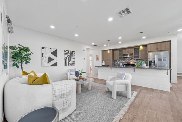 1087 Bigleaf Place 105, San Jose, CA 95131