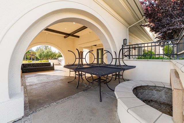 1087 Bigleaf Place 105, San Jose, CA 95131