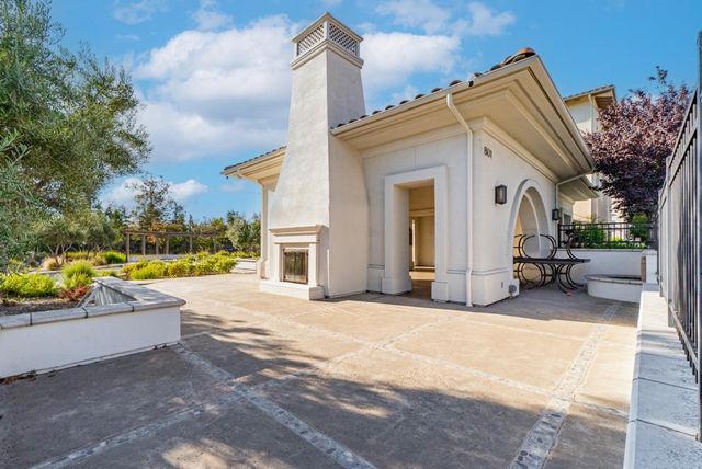 1087 Bigleaf Place 105, San Jose, CA 95131