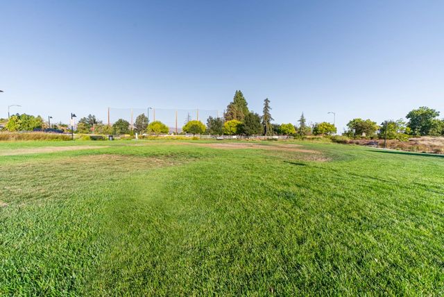 1087 Bigleaf Place 105, San Jose, CA 95131