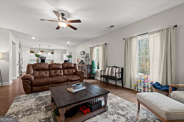 14 Cambridge Lane, Bremen, GA 30110