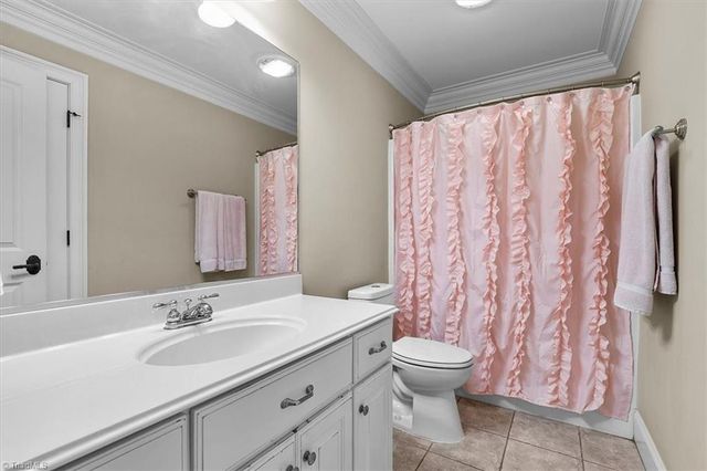 7601 Crossing Ridge Drive, Belews Creek, NC 27009