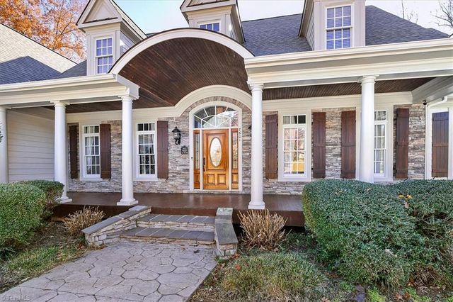 7601 Crossing Ridge Drive, Belews Creek, NC 27009