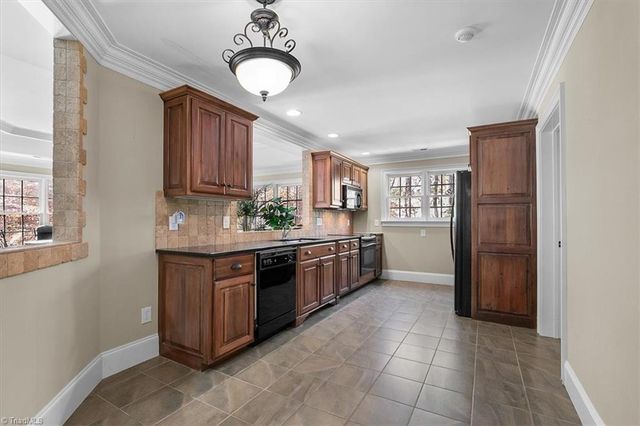 7601 Crossing Ridge Drive, Belews Creek, NC 27009