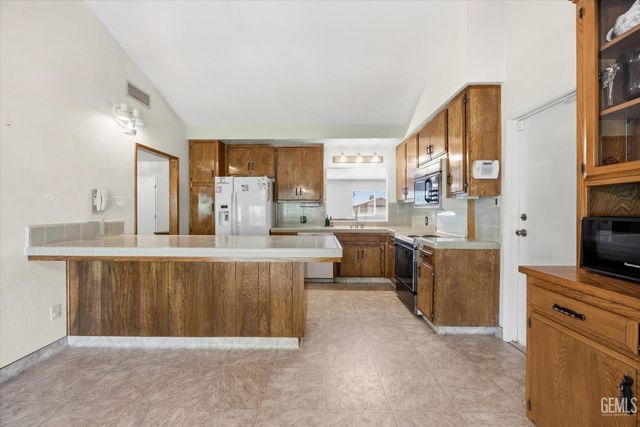 4513 McCray Street, Bakersfield, CA 93308