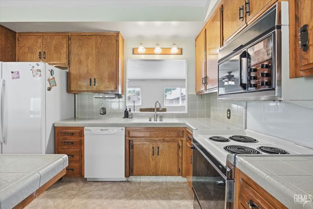 4513 McCray Street, Bakersfield, CA 93308