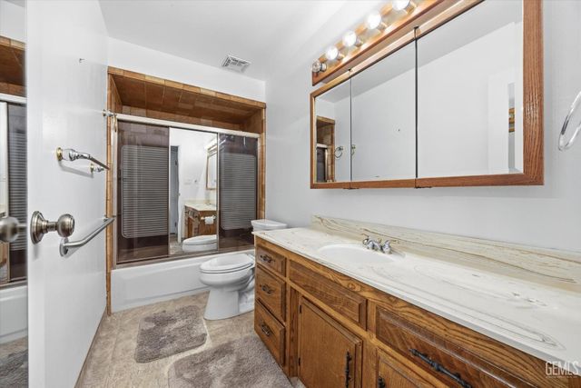 4513 McCray Street, Bakersfield, CA 93308