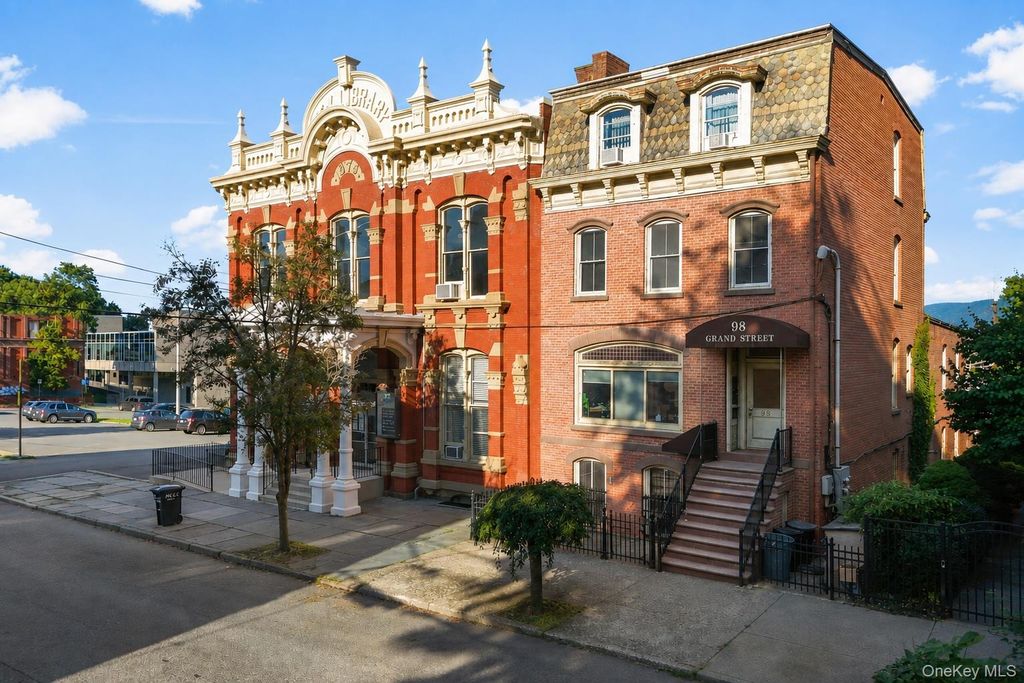 98 Grand Street, Newburgh, NY 12550 — exterior