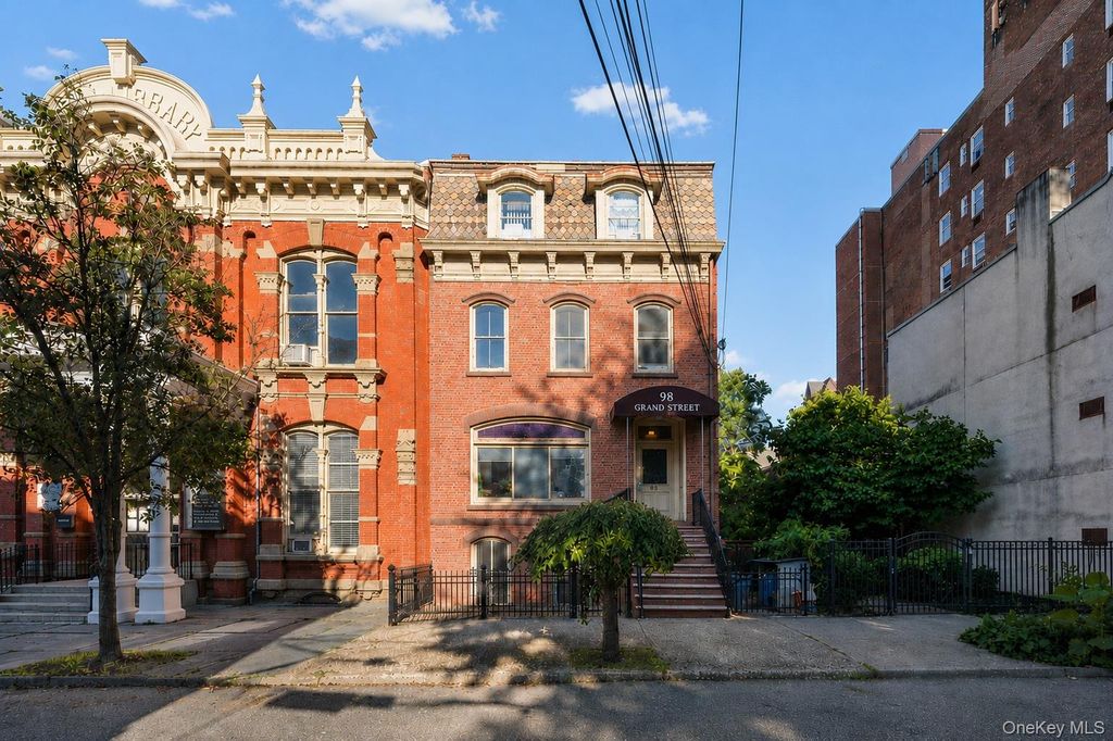 98 Grand Street, Newburgh, NY 12550 — photo 3