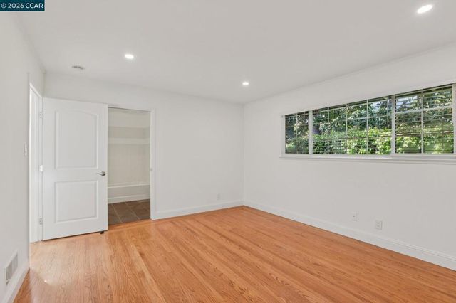 3394 Santa Maria Ct, Lafayette, CA 94549