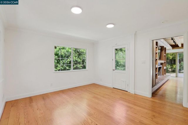 3394 Santa Maria Ct, Lafayette, CA 94549