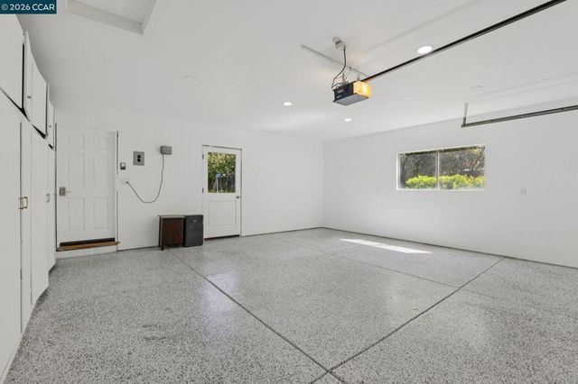 3394 Santa Maria Ct, Lafayette, CA 94549