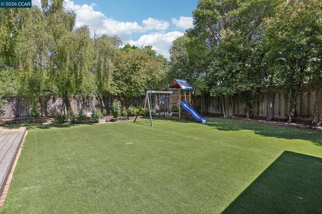 3394 Santa Maria Ct, Lafayette, CA 94549