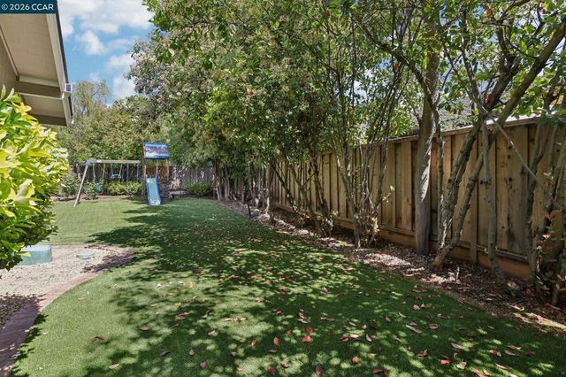 3394 Santa Maria Ct, Lafayette, CA 94549