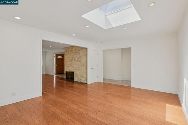 3394 Santa Maria Ct, Lafayette, CA 94549