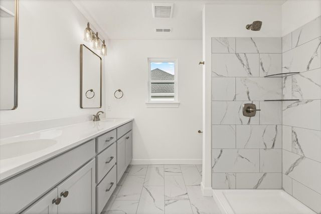 2470 N TRAVELLERS DR, Columbia, MO 65202