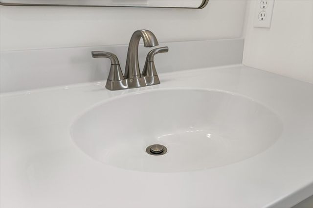 2470 N TRAVELLERS DR, Columbia, MO 65202