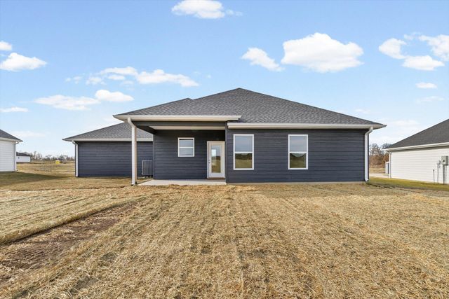 2470 N TRAVELLERS DR, Columbia, MO 65202