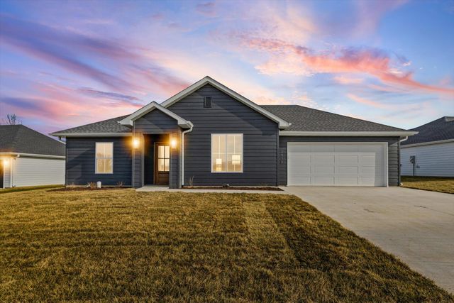 2470 N TRAVELLERS DR, Columbia, MO 65202