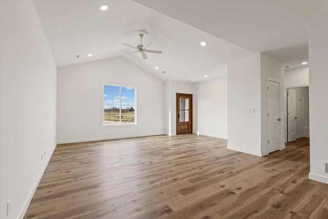 2470 N TRAVELLERS DR, Columbia, MO 65202