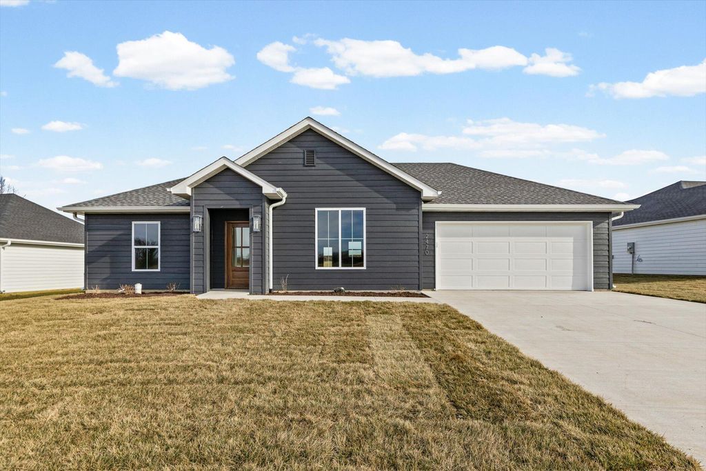 2470 N TRAVELLERS DR, Columbia, MO 65202