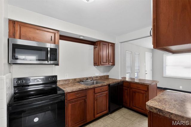 1212 Kilgore Drive, St Louis, MO 63137