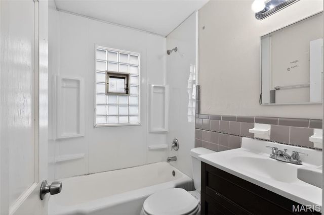 1212 Kilgore Drive, St Louis, MO 63137