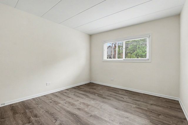 135 S Kenilworth Avenue 6, Oak Park, IL 60302