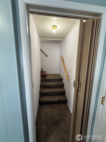 1132 Fowler Street, Raymond, WA 98577