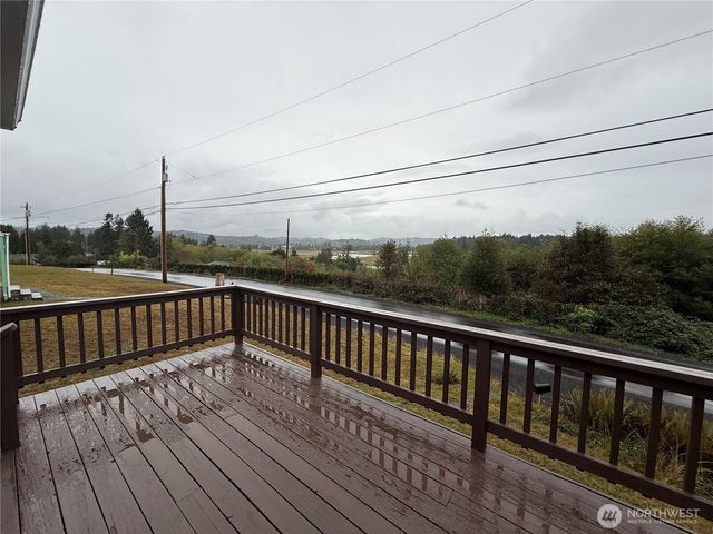 1132 Fowler Street, Raymond, WA 98577