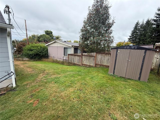 1132 Fowler Street, Raymond, WA 98577