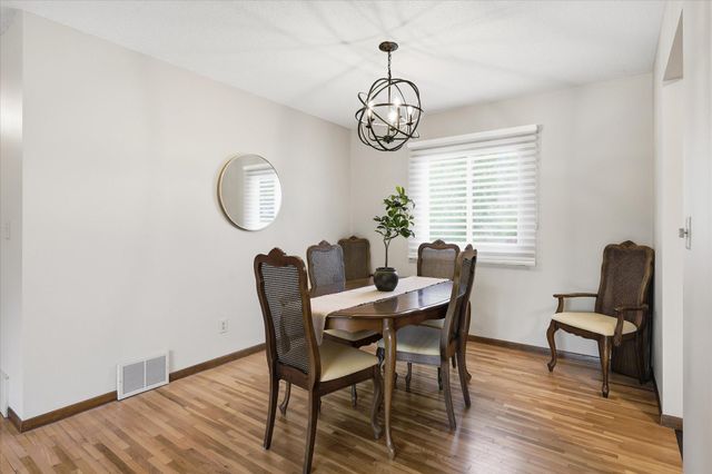 3865 Palisade Point, Eagan, MN 55122