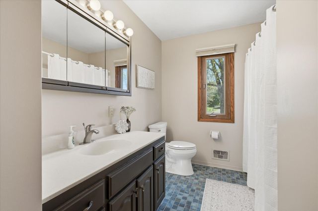 3865 Palisade Point, Eagan, MN 55122