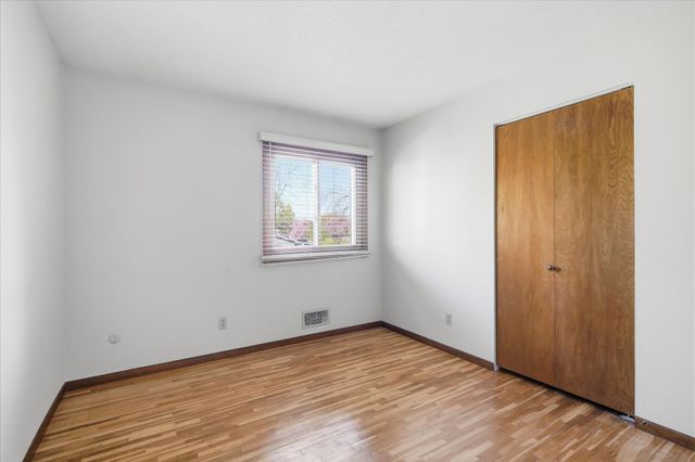 3865 Palisade Point, Eagan, MN 55122