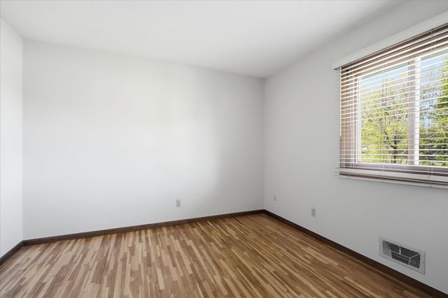 3865 Palisade Point, Eagan, MN 55122