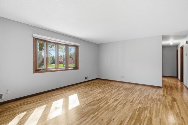 3865 Palisade Point, Eagan, MN 55122