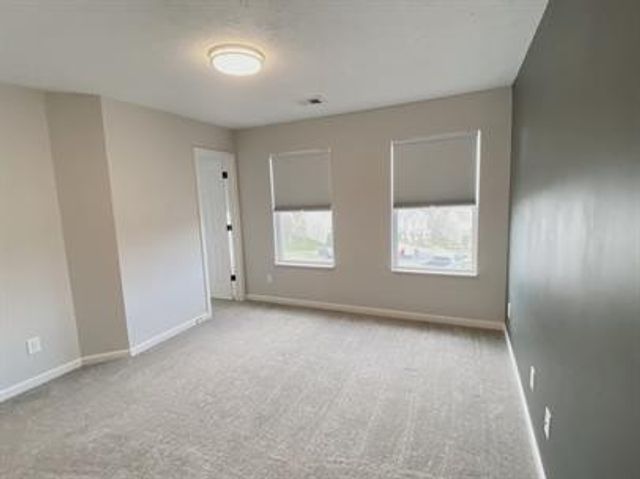 596 Flintlock Ct, Nashville, TN 37217